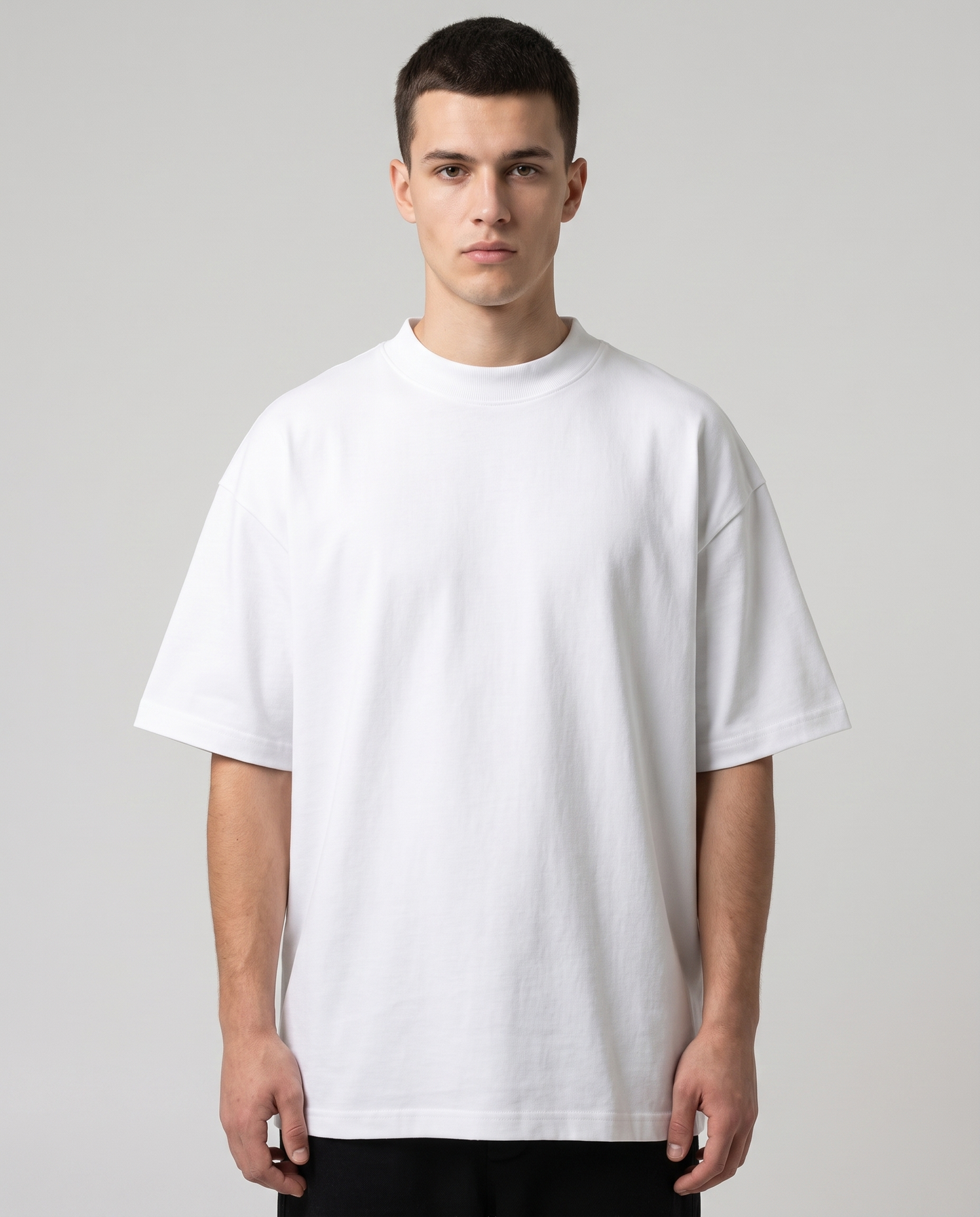 Weisses Oversized Heavy T-Shirt Vorderseite, schlichter Rundhals, Unisex